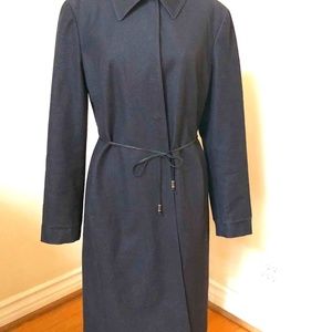 Elie Tahari Coat with Leather belt